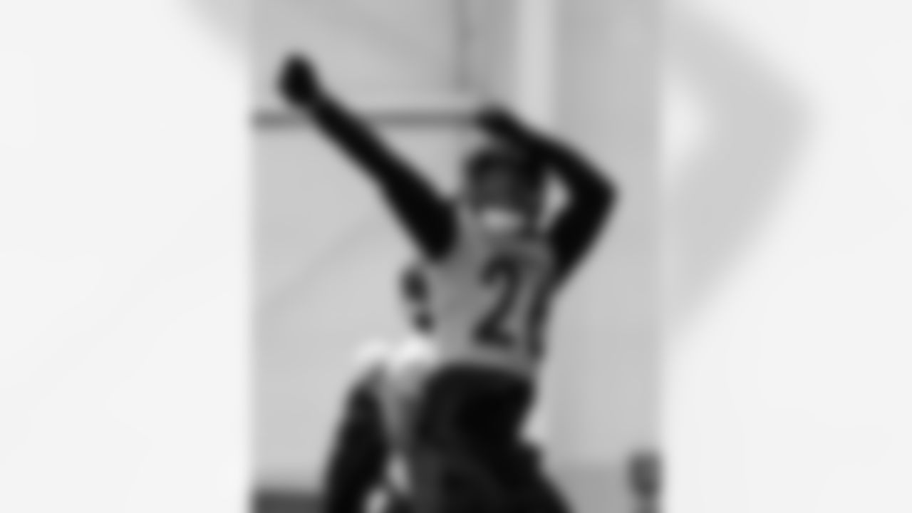 Pittsburgh Steelers cornerback Brandin Echols (26) during practice at the UPMC Rooney Sports Complex preparing for a Week 16 matchup against the Detroit Lions, Friday, Dec. 19, 2025 in Pittsburgh, PA. (Alysa Rubin / Pittsburgh Steelers)