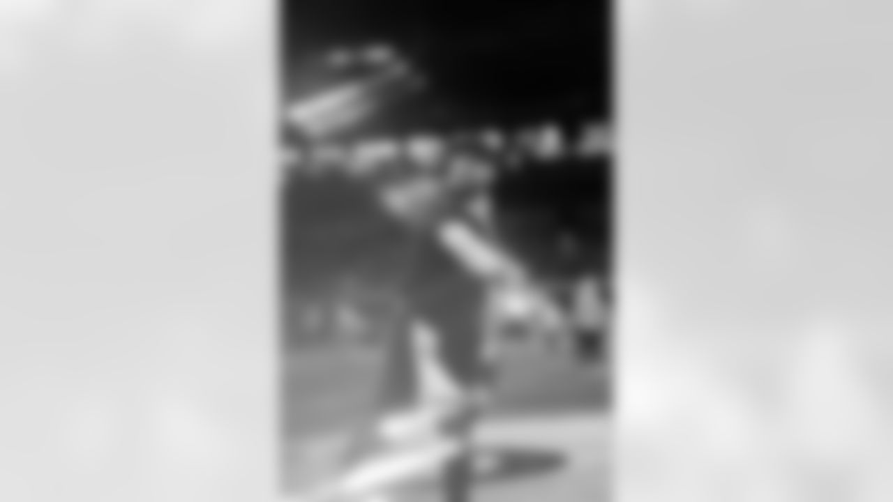 A January 6th, 2024 image from the Regular Season week 18 game against the Indianapolis Colts at Lucas Oil Stadium in Indianapolis, IN.