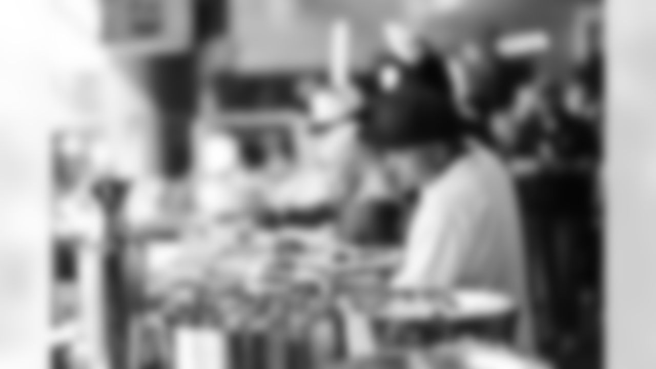 An image from the November 7th, 2025 Gridiron Heroes Luncheon at NRG Stadium in Houston, TX.