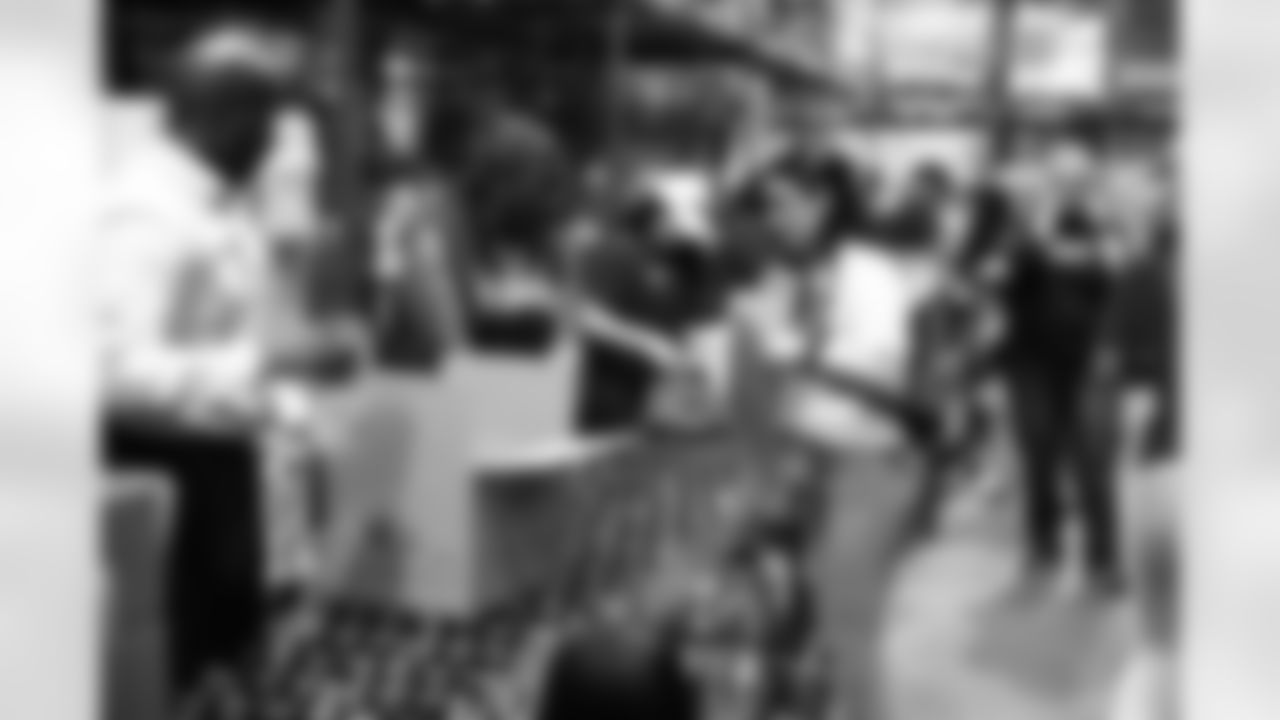 An image from the June 6th, 2025 HEB Sacks for Hunger with Will Anderson Jr. at the Houston Food Bank in Houston, TX.