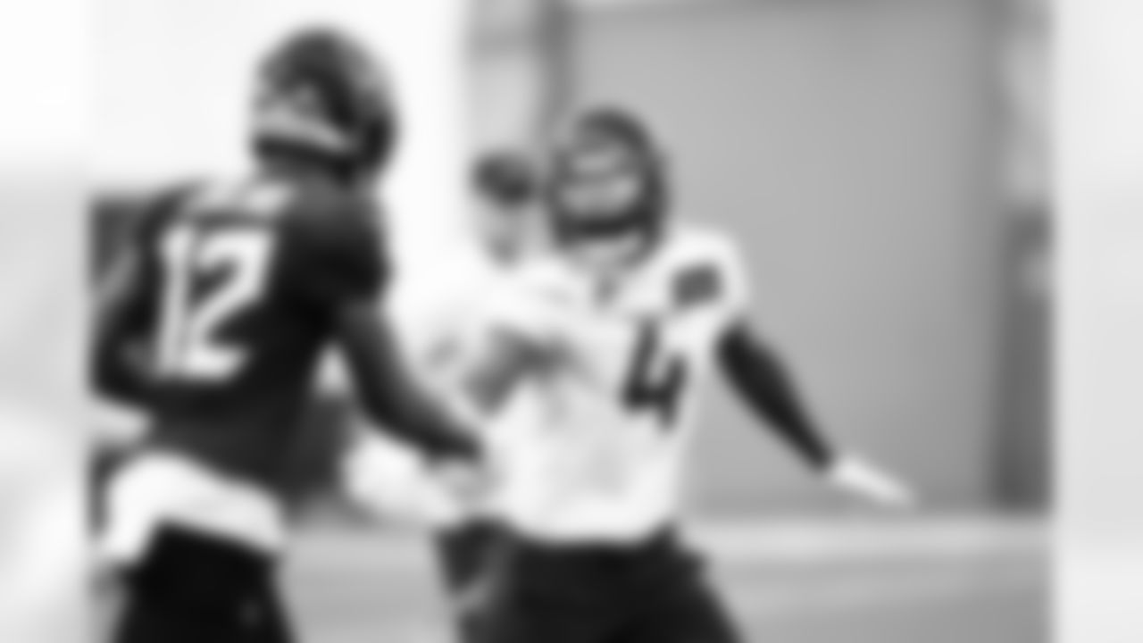 An image from the May 28th, 2025 Offseason OTA Practice 1 in Houston, TX.