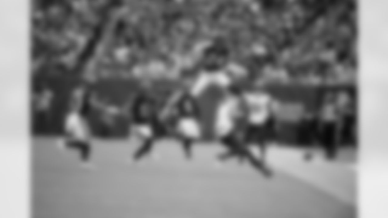 A Sept 25, 2022 image from the Regular Season Week 3 game between the Houston Texans and the Chicago Bears at Soldier Field in Chicago, IL.
