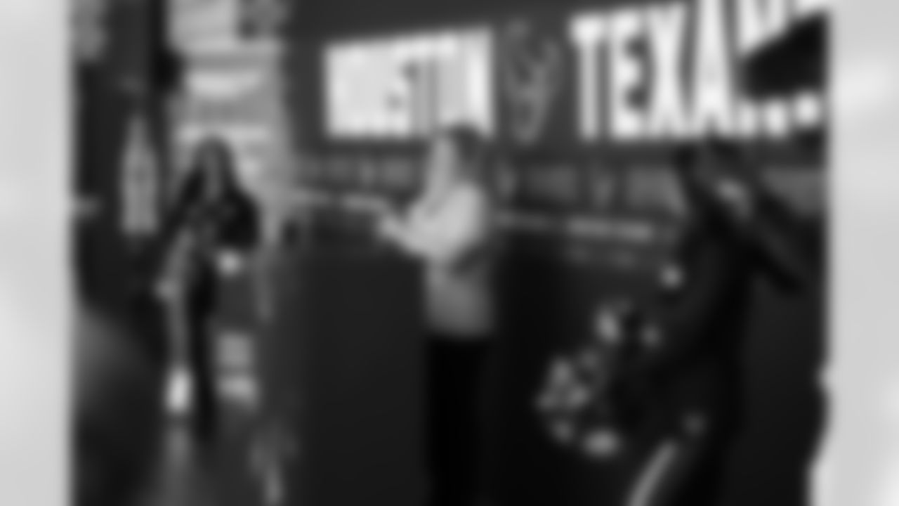 An image from the November 7th, 2025 Gridiron Heroes Luncheon at NRG Stadium in Houston, TX.