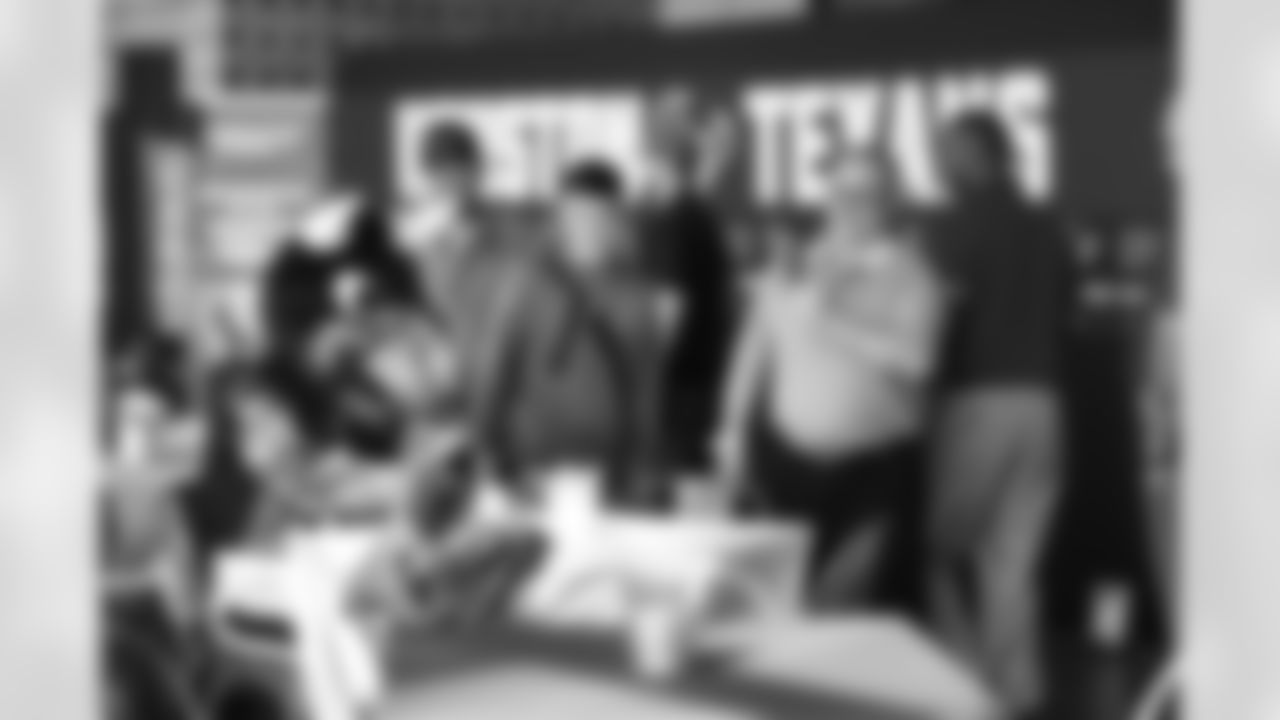 An image from the November 7th, 2025 Gridiron Heroes Luncheon at NRG Stadium in Houston, TX.