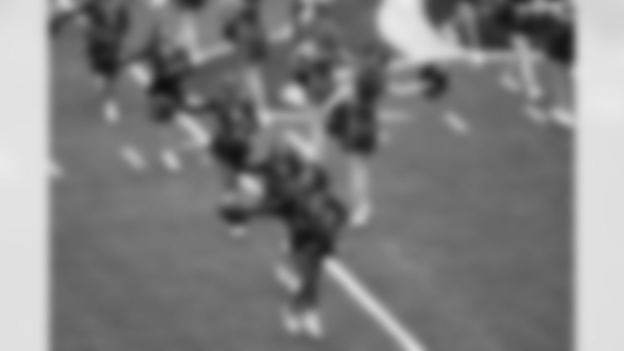 An image from the November 2nd, 2025 regular season week 9 home game against the Denver Broncos at NRG Stadium in Houston, TX. The Texans lost 15-18.