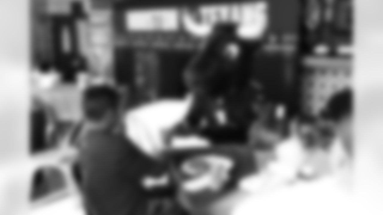 An image from the November 7th, 2025 Gridiron Heroes Luncheon at NRG Stadium in Houston, TX.