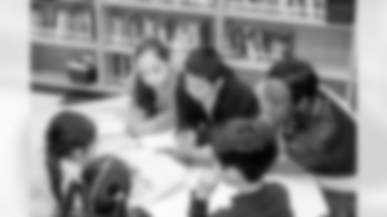 An image from the March 18th, 2025 Reading with the Pros at Tijerina Elementary School in Houston, TX.