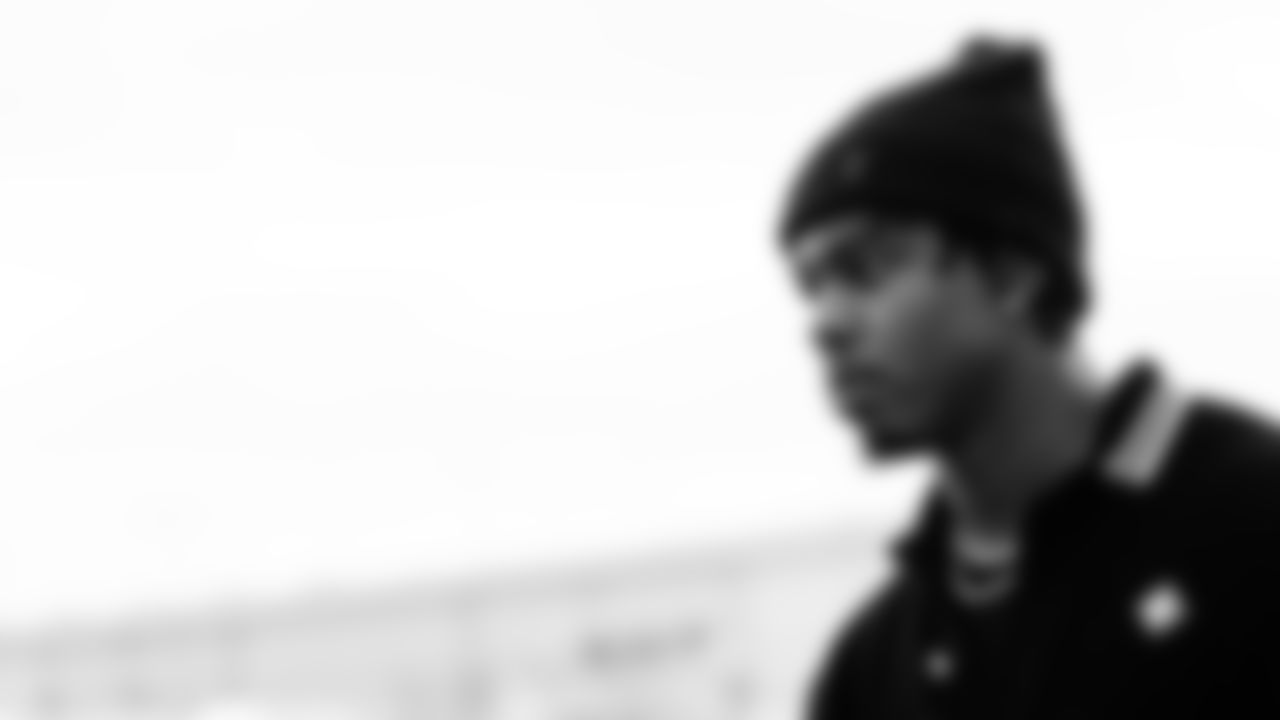 Outside linebacker Jaylen Harrell #92 of the Tennessee Titans during the travel day at the Nashville International Airport on December 06, 2025 in Nashville, TN. Photo by Jessie Roger/Tennessee Titans