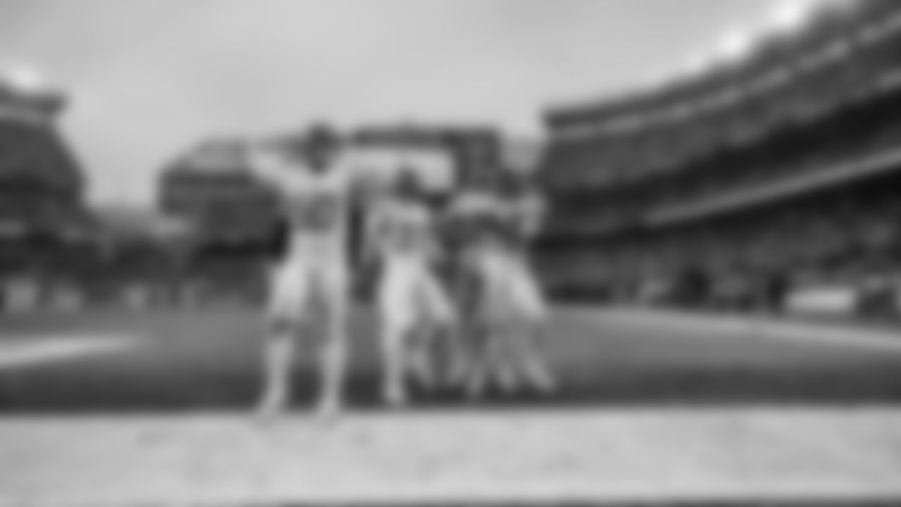 The Tennessee Titans and the Cleveland Browns compete at Huntington Bank Field on December 07, 2025 in Cleveland, OH. Photo By =422023009065=/Tennessee Titans