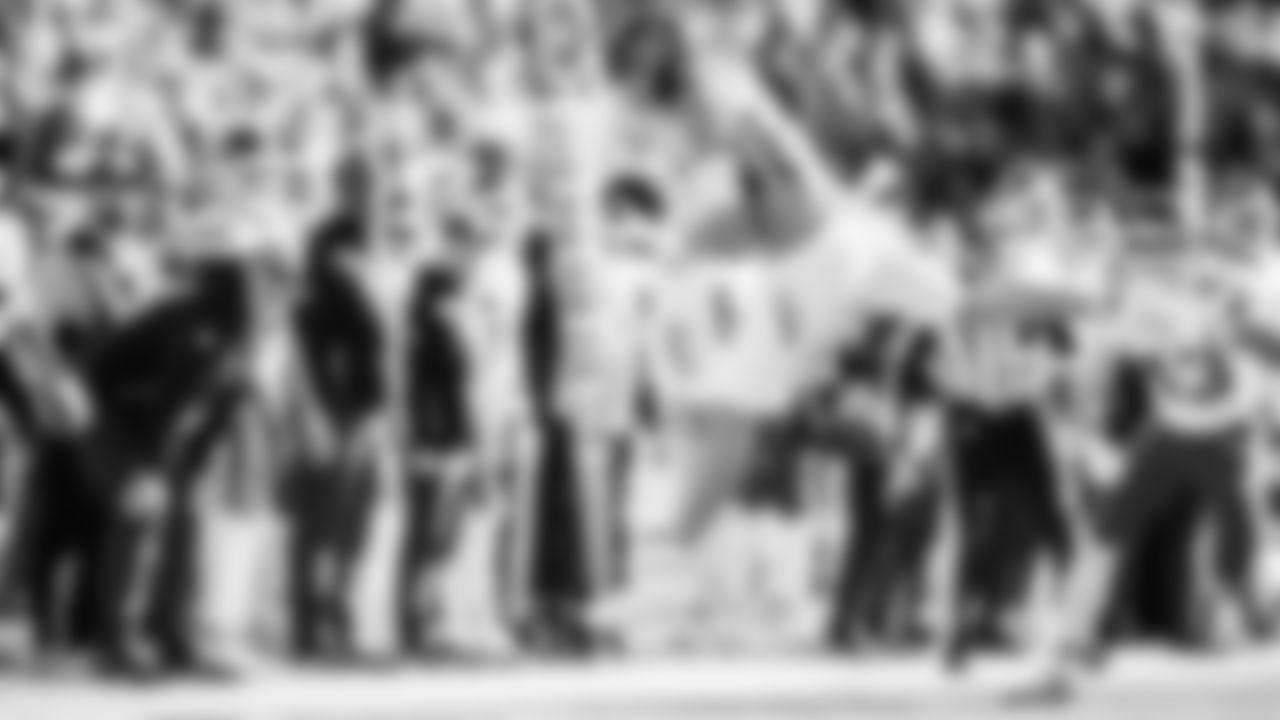 The Tennessee Titans and the Kansas City Chiefs compete at Nissan Stadium on December 21, 2025 in Nashville, TN. Photo By Jessie Rogers/Tennessee Titans