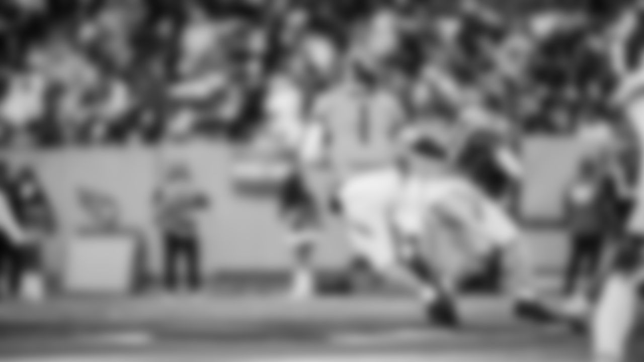 The Tennessee Titans and the Kansas City Chiefs compete at Nissan Stadium on December 21, 2025 in Nashville, TN. Photo By Jessie Rogers/Tennessee Titans