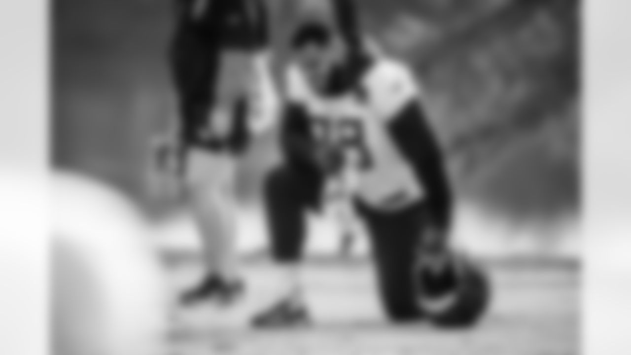 Defensive tackle Jeffery Simmons #98 of the Tennessee Titans during practice at the Ascension Saint Thomas Sports Park on December 24, 2025 in Nashville, TN. Photo By Beau Brune/Tennessee Titans