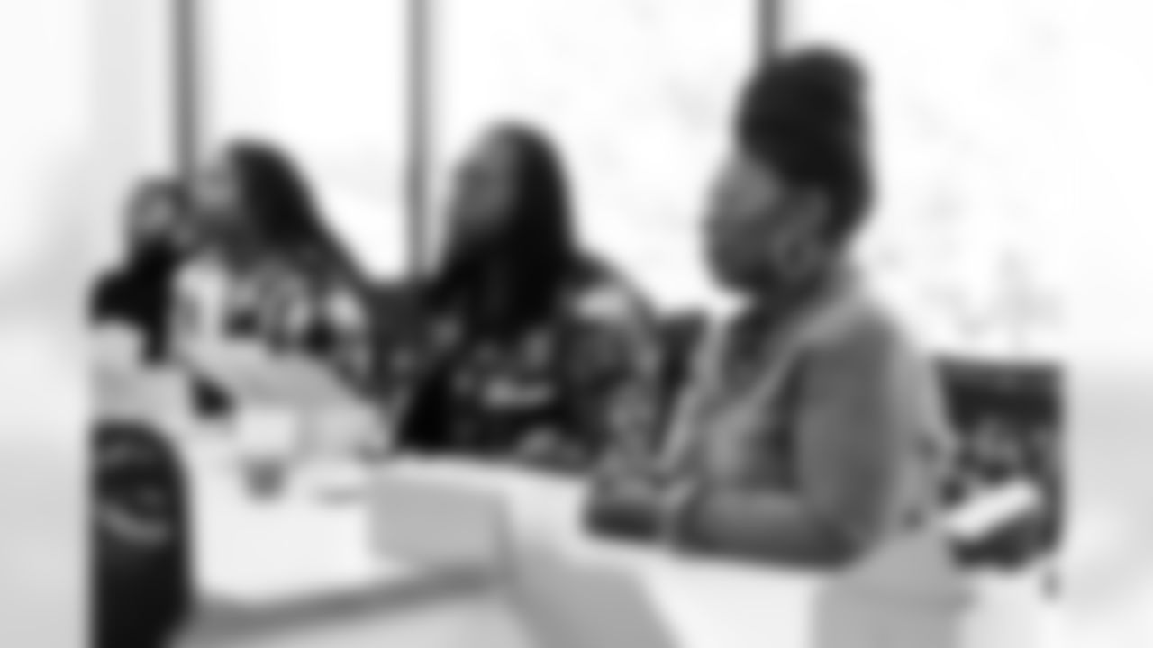 Tennessee Titans host 30 veterans from Wounded Warrior Project for a stadium tour and lunch on November 12, 2025 in Nashville, TN. Photo By Jessie Rogers/Tennessee Titans