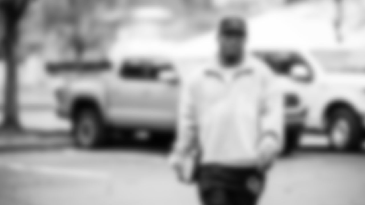 The Tennessee Titans and the New Orleans Saints compete at Nissan Stadium on December 28, 2025 in Nashville, TN. Photo By Donald PageTennessee Titans