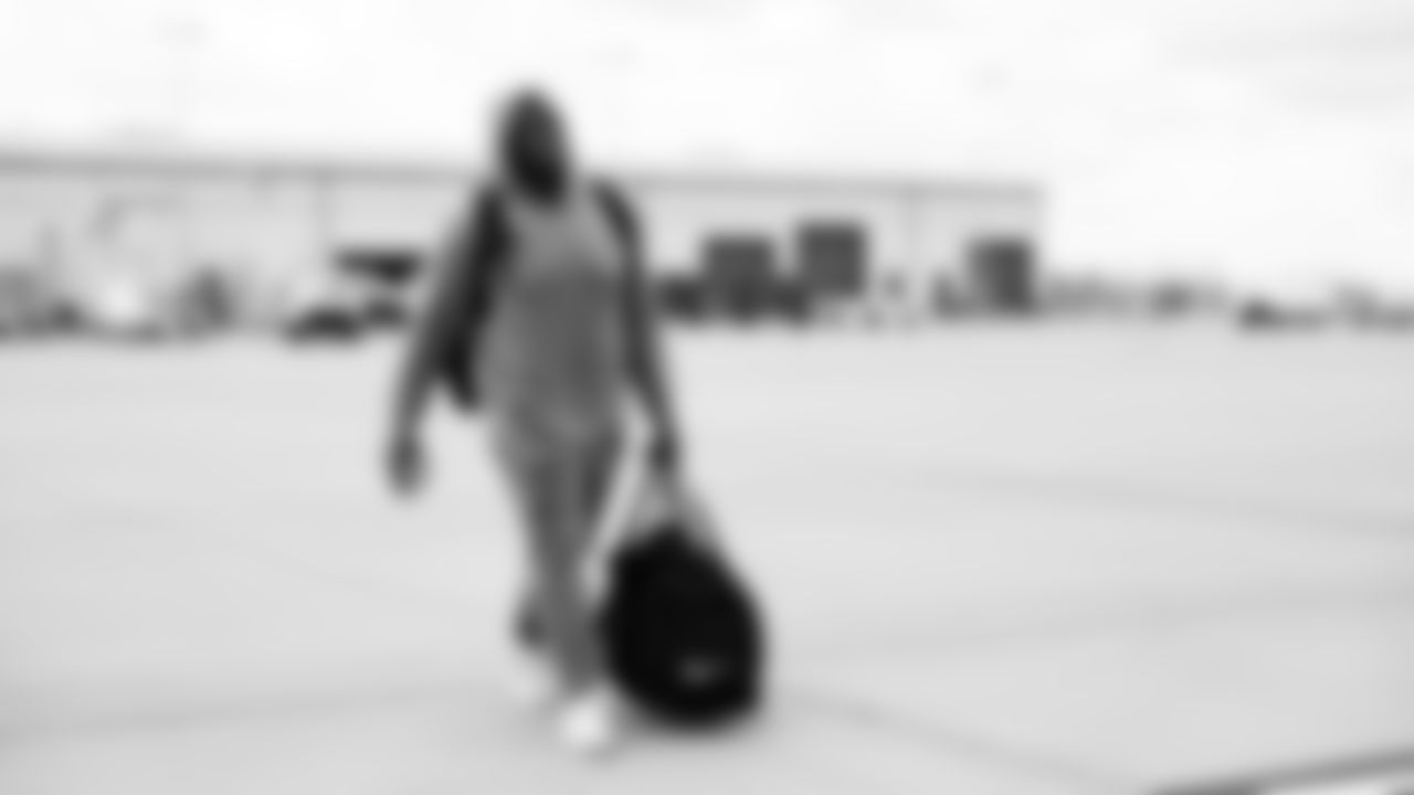 Nose tackle Isaiah Raikes #76 of the Tennessee Titans during the travel day at the Nashville International Airport on August 06, 2025 in Nashville, TN. Photo by Donald Page/Tennessee Titans