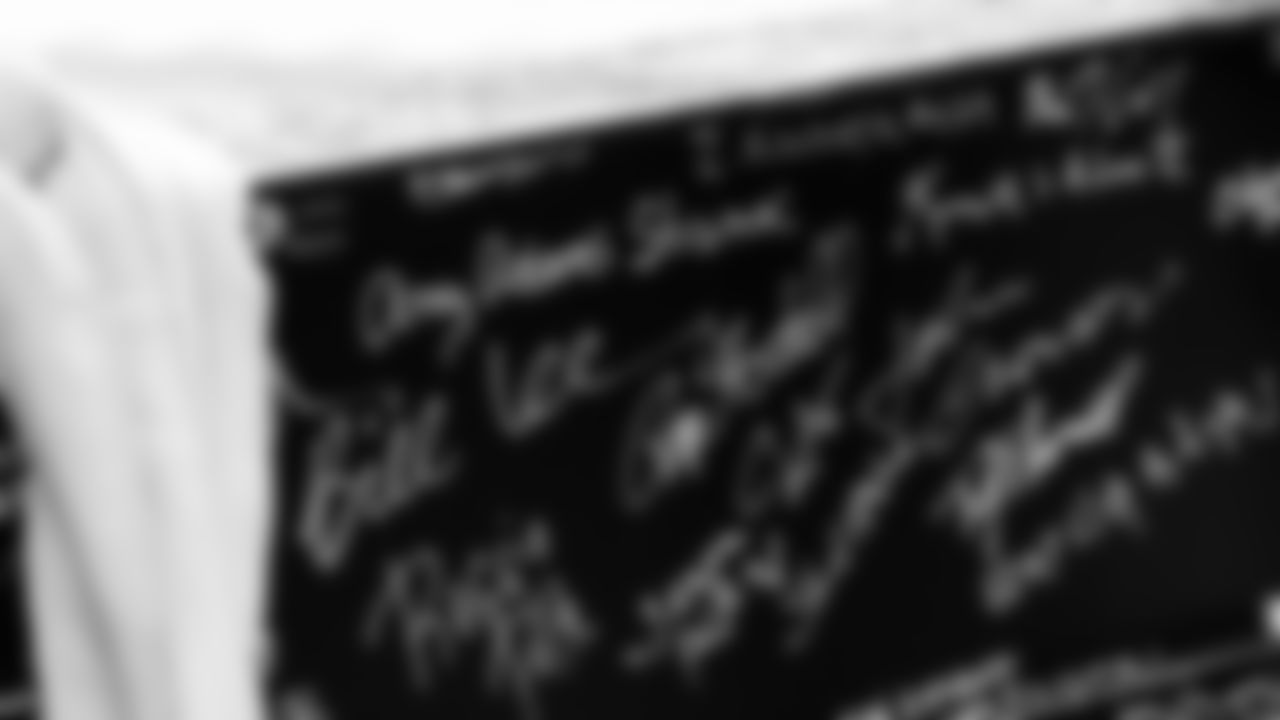 The New Nissan Stadium steel topping out ceremony takes place on November 21, 2025 in Nashville, TN. Photo By Donald Page/Tennessee Titans