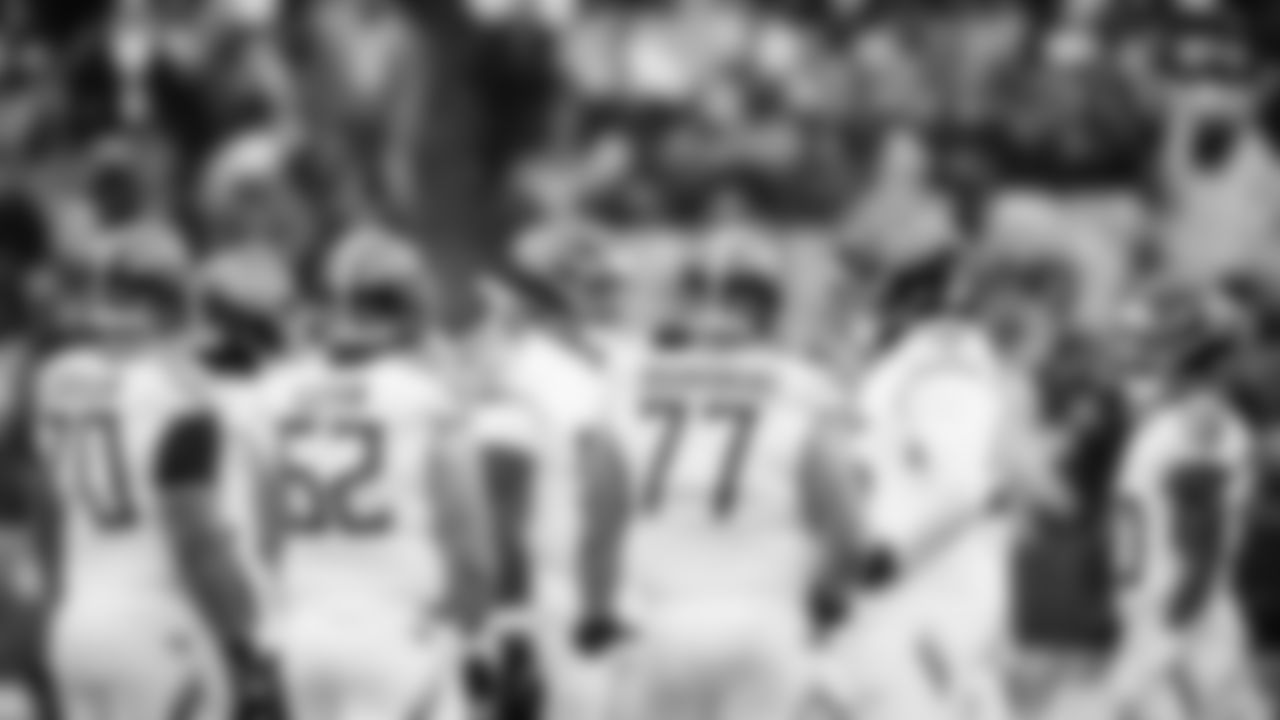 The Tennessee Titans and the Cleveland Browns compete at Huntington Bank Field on December 07, 2025 in Cleveland, OH. Photo By Donald Page/Tennessee Titans