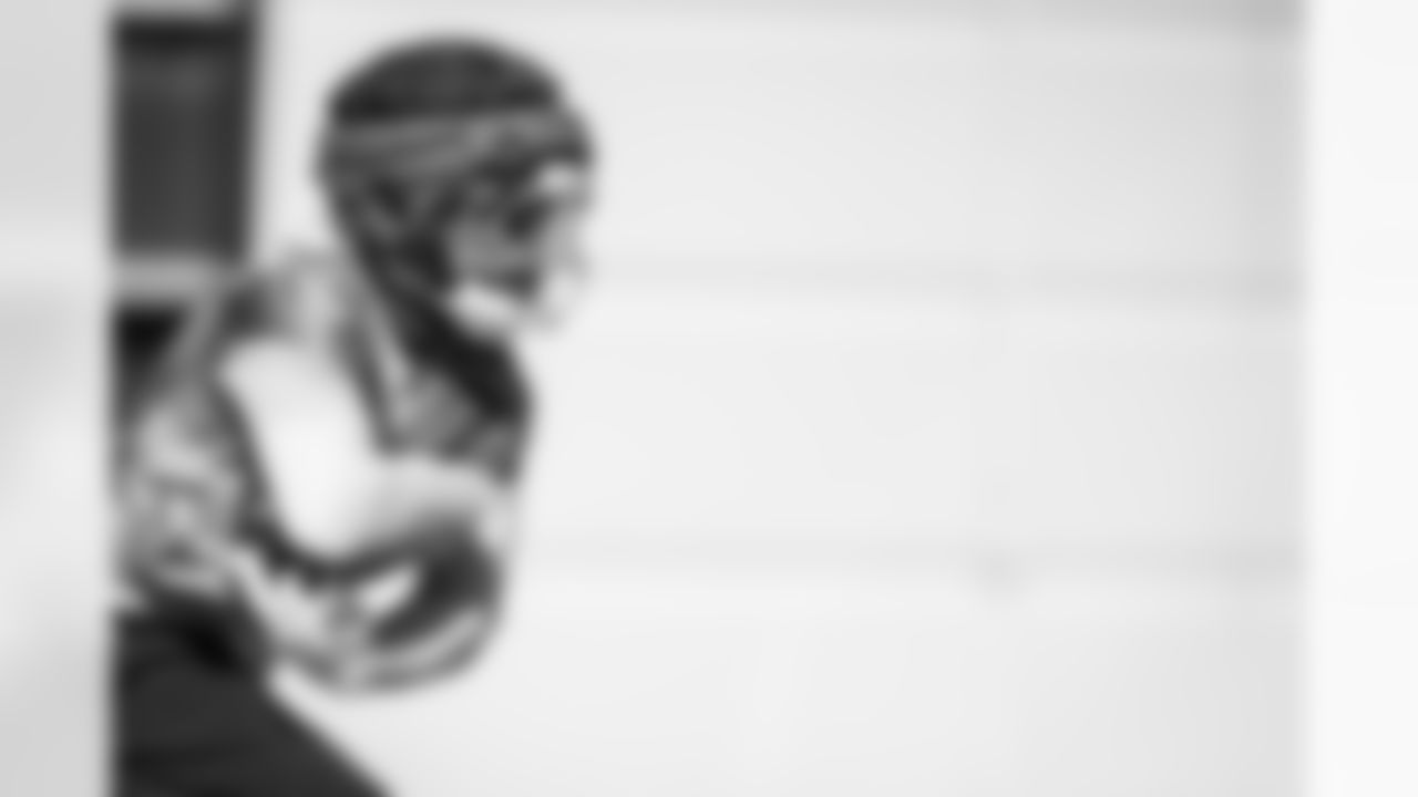 Running back Kalel Mullings #31 of the Tennessee Titans during practice at the Ascension Saint Thomas Sports Park on November 12, 2025 in Nashville, TN. Photo By Donald Page/Tennessee Titans