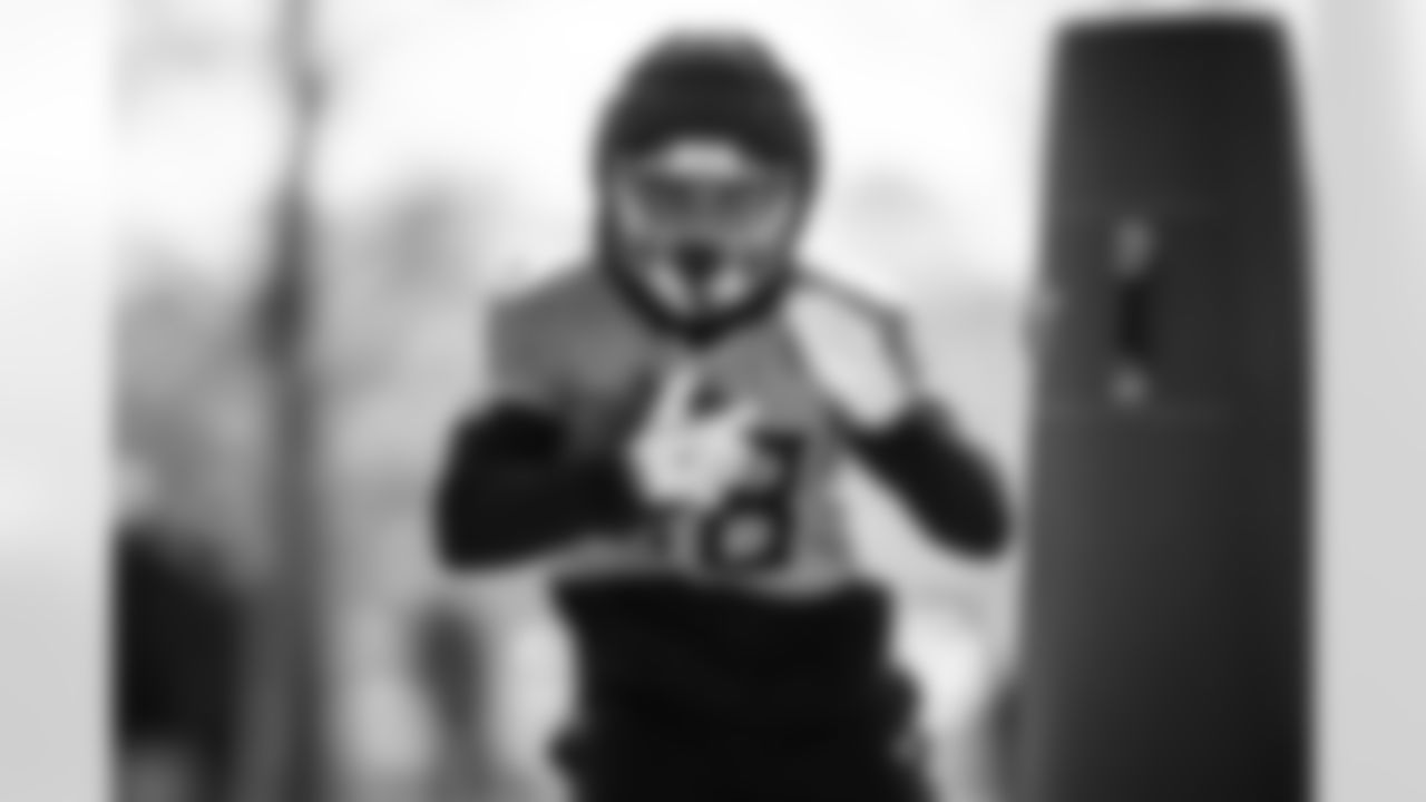 Tight end David Martin-Robinson #88 of the Tennessee Titans during practice at the Ascension Saint Thomas Sports Park on December 3, 2025 in Nashville, TN. Photo By Jessie Rogers/Tennessee Titans