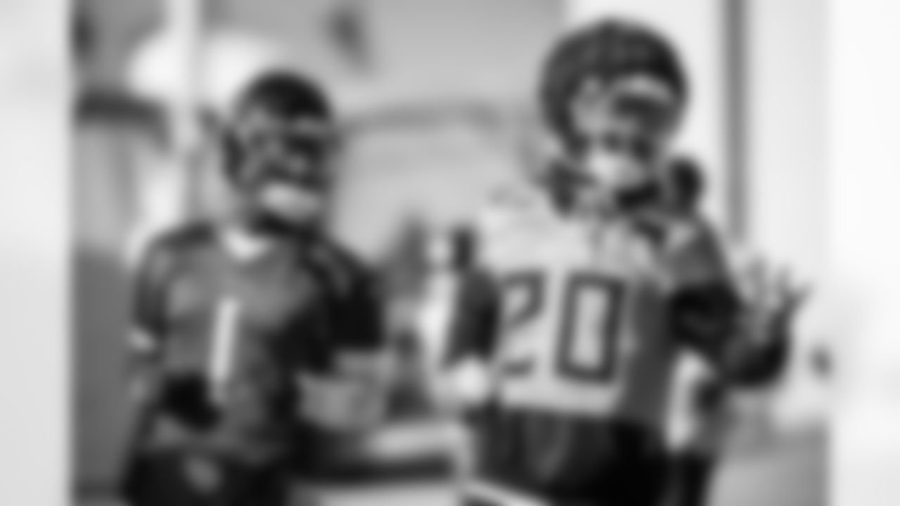 Quarterback Cam Ward #1 of the Tennessee Titans during practice at the Ascension Saint Thomas Sports Park on December 17, 2025 in Nashville, TN. Photo By Donald Page/Tennessee Titans