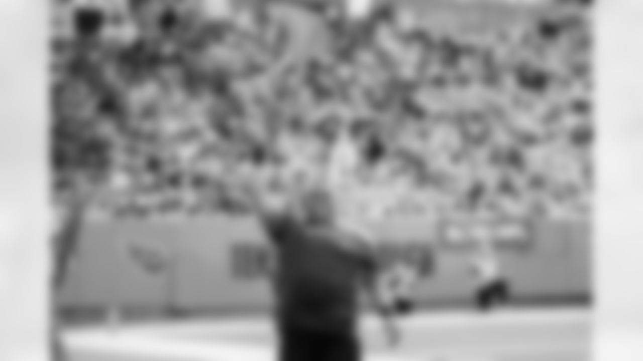 Tennessee Titans Cheerleaders during the game between the Tennessee Titans and the New Orleans Saints at Nissan Stadium on December 28, 2025 in Nashville, TN. Photo By Kaitlyn Hungerford/Tennessee Titans