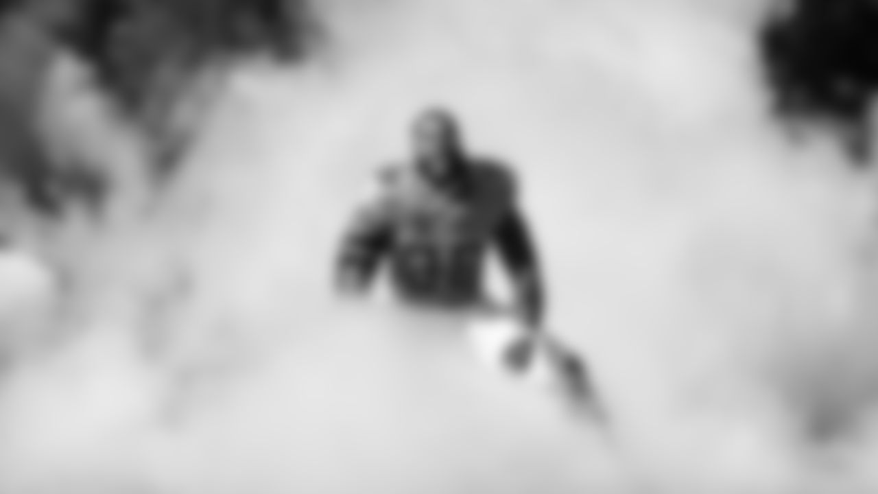 The Tennessee Titans and the Seattle Seahawks compete at Nissan Stadium on November 23, 2025 in Nashville, TN. Photo By Beau Brune/Tennessee Titans