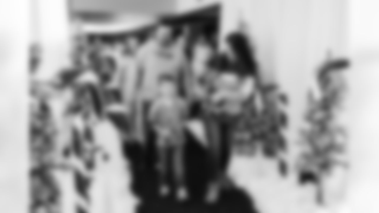 T-Rac's Tinsel Town on December 13, 2025 in Nashville, TN. Photo By Beau Brune/Tennessee Titans