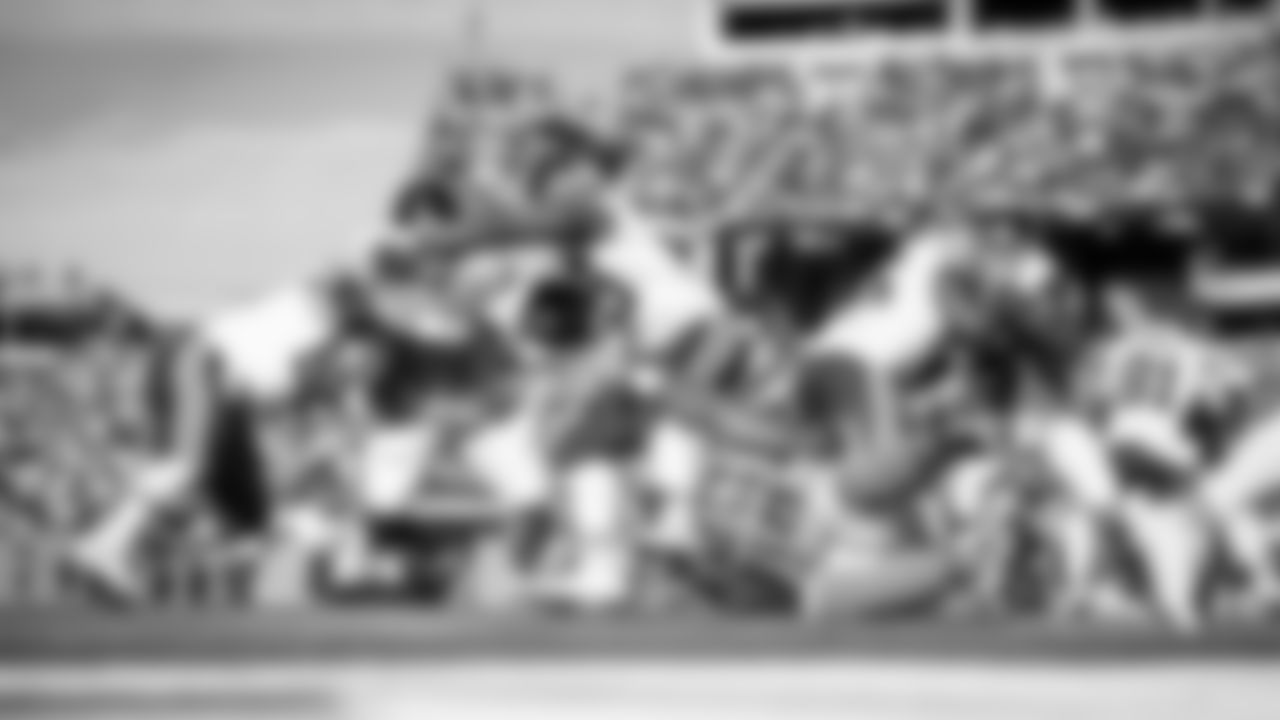 The Tennessee Titans and the Kansas City Chiefs compete at Nissan Stadium on December 21, 2025 in Nashville, TN. Photo By Beau Brune/Tennessee Titans