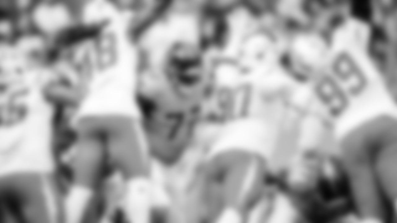 The Tennessee Titans and the Los Angeles Chargers compete at Nissan Stadium on November 02, 2025 in Nashville, TN. Photo B Beau Brune/Tennessee Titans