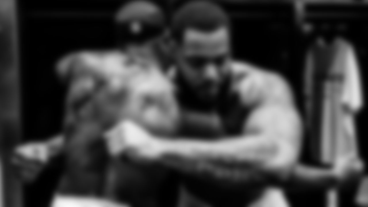 Wide receiver James Proche II #13 of the Tennessee Titans, Defensive tackle Jeffery Simmons #98 of the Tennessee Titans after the game between the Tennessee Titans and the Jacksonville Jaguars at EverBank Stadium on January 04, 2026 in Jacksonville, FL. Photo By Donald Page/Tennessee Titans