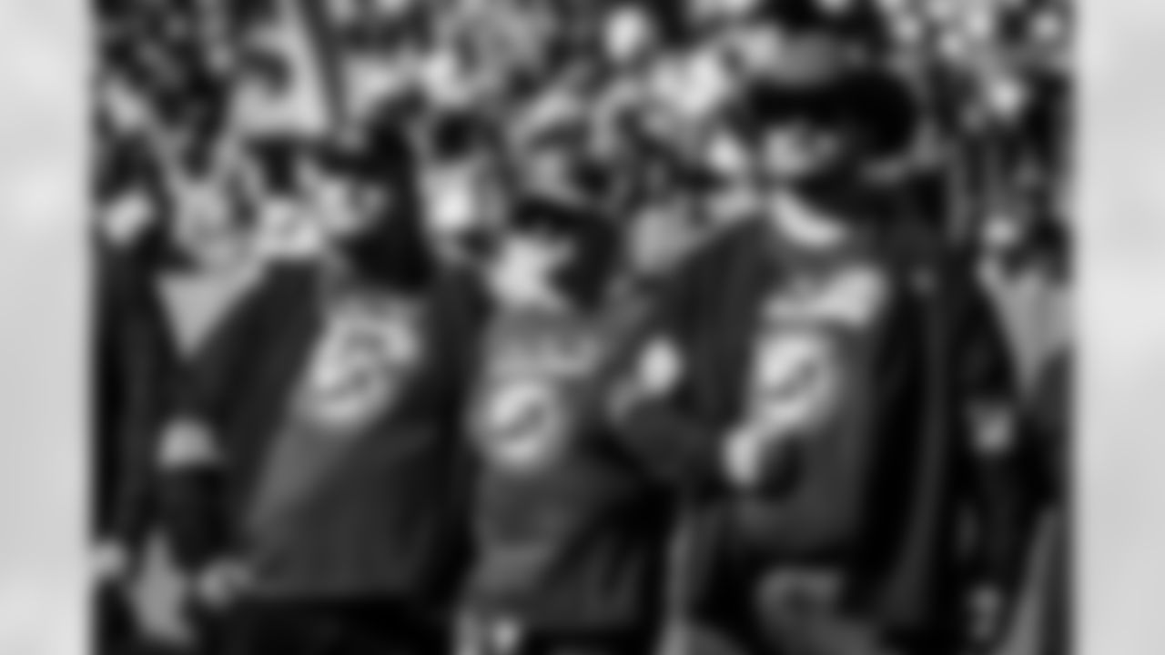 TAPS during the game between the Tennessee Titans and the Houston Texans at Nissan Stadium on November 16, 2025 in Nashville, TN. Photo By Beau Brune /Tennessee Titans