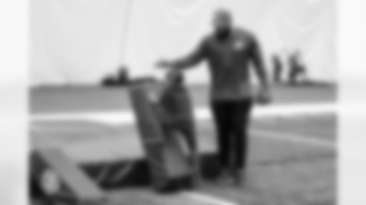 Jeffery Simmons Thanksgiving Event on November 25, 2025 at Ascension Saint Thomas Sports Park in Nashville, TN. Photo By Beau Brune/Tennessee Titans