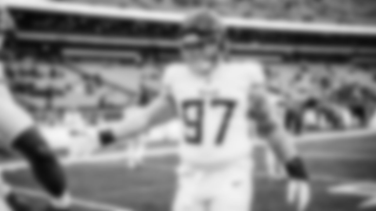 The Tennessee Titans and the Cleveland Browns compete at Huntington Bank Field on December 07, 2025 in Cleveland, OH. Photo By Jessie Rogers/Tennessee Titans