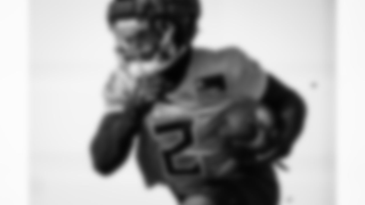 Running back Tyjae Spears #2 of the Tennessee Titans during practice at the Ascension Saint Thomas Sports Park on December 11, 2025 in Nashville, TN. Photo By Jessie Rogers/Tennessee Titans