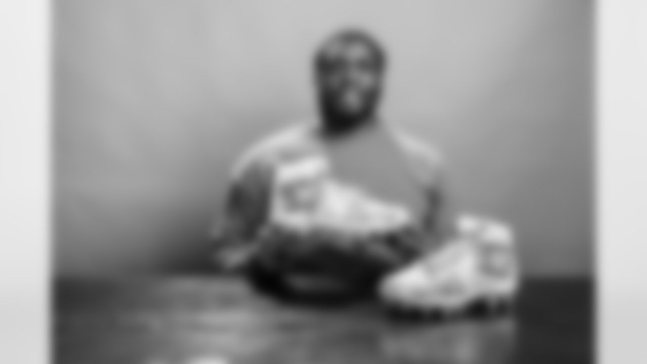 Center Lloyd Cushenberry III #79 of the Tennessee Titans for My Cause my Cleats shot on November 14, 2025 in Nashville, TN. Photo By Donald Page/Tennessee Titans