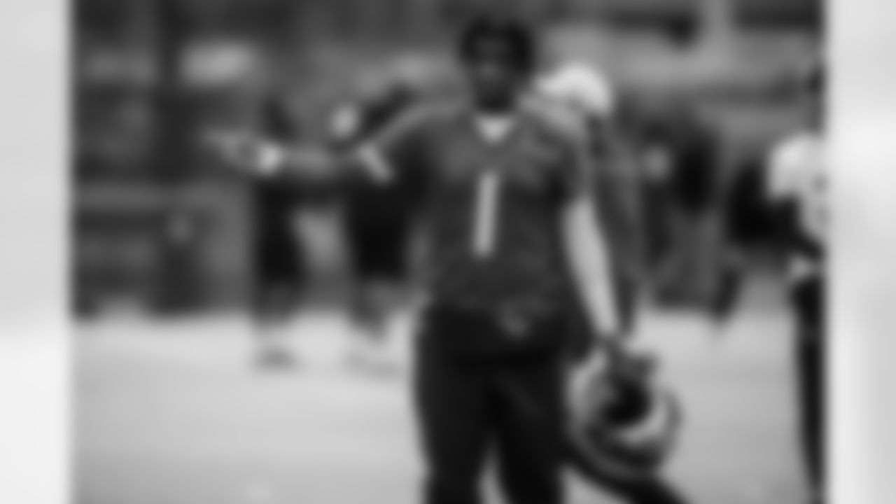 Quarterback Cam Ward #1 of the Tennessee Titans during practice at the Ascension Saint Thomas Sports Park on December 24, 2025 in Nashville, TN. Photo By Beau Brune/Tennessee Titans