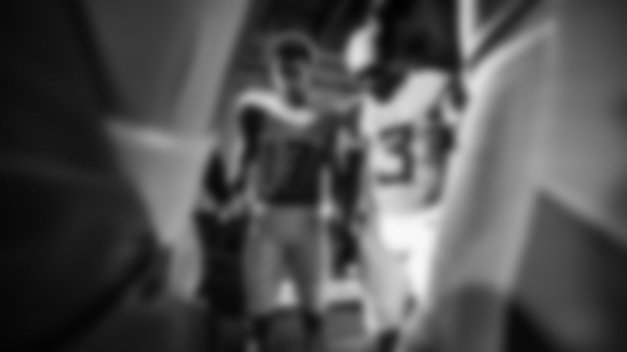 The Tennessee Titans and the Seattle Seahawks compete at Nissan Stadium on November 23, 2025 in Nashville, TN. Photo By Beau Brune/Tennessee Titans