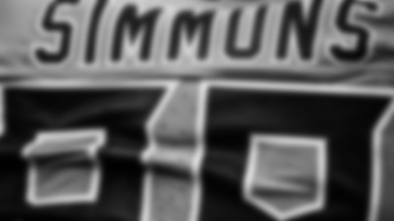 Defensive tackle Jeffery Simmons #98 of the Tennessee Titans during the game between the Tennessee Titans and the New Orleans Saints at Nissan Stadium on December 28, 2025 in Nashville, TN. Photo By Donald Page/Tennessee Titans