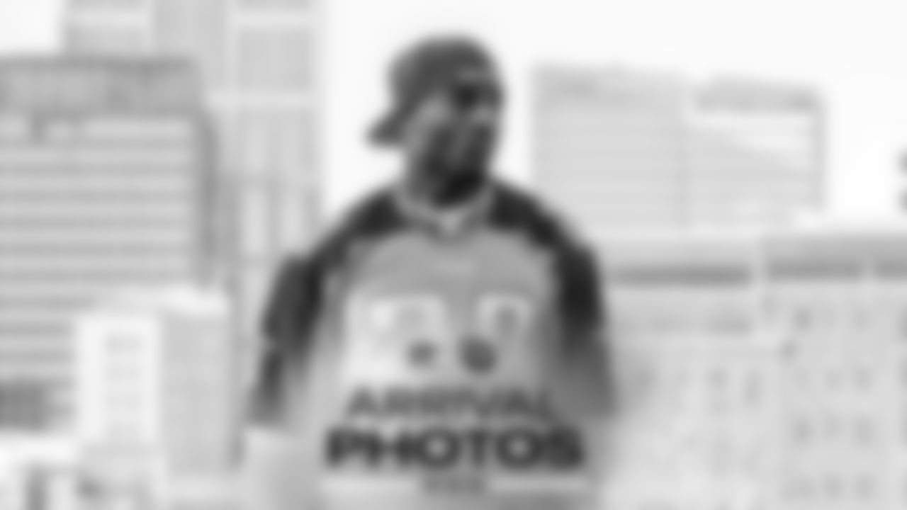 W12_SEAvsTEN_ArrivalPhotos-Thumbnails - Arrival Photos