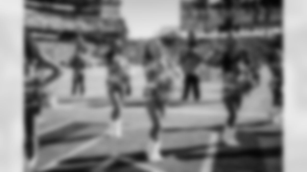 Tennessee Titans Cheerleaders and Blue Crew performing during the game between the Tennessee Titans and the Houston Texans at Nissan Stadium on November 16, 2025 in Nashville, TN. Photo By Kaitlyn Hungerford/Tennessee Titans