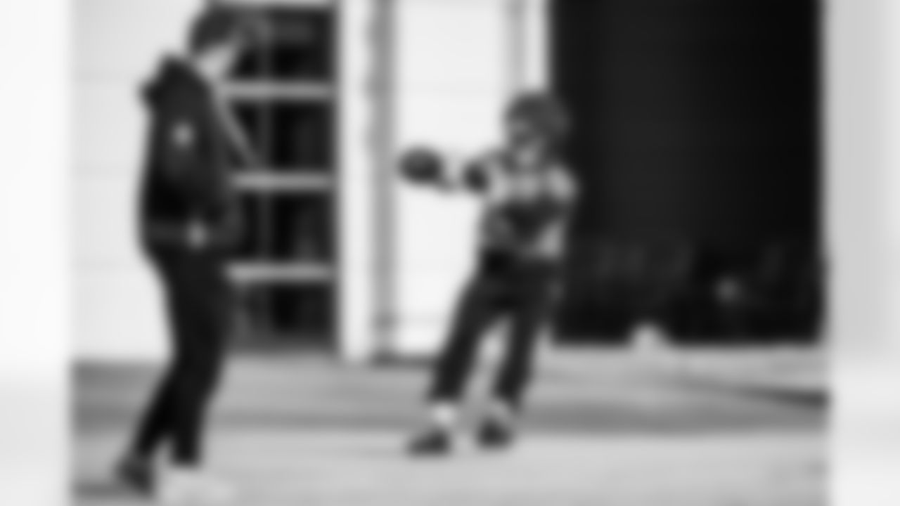 Running back Tony Pollard #20 of the Tennessee Titans during practice at the Ascension Saint Thomas Sports Park on December 11, 2025 in Nashville, TN. Photo By Jessie Rogers/Tennessee Titans