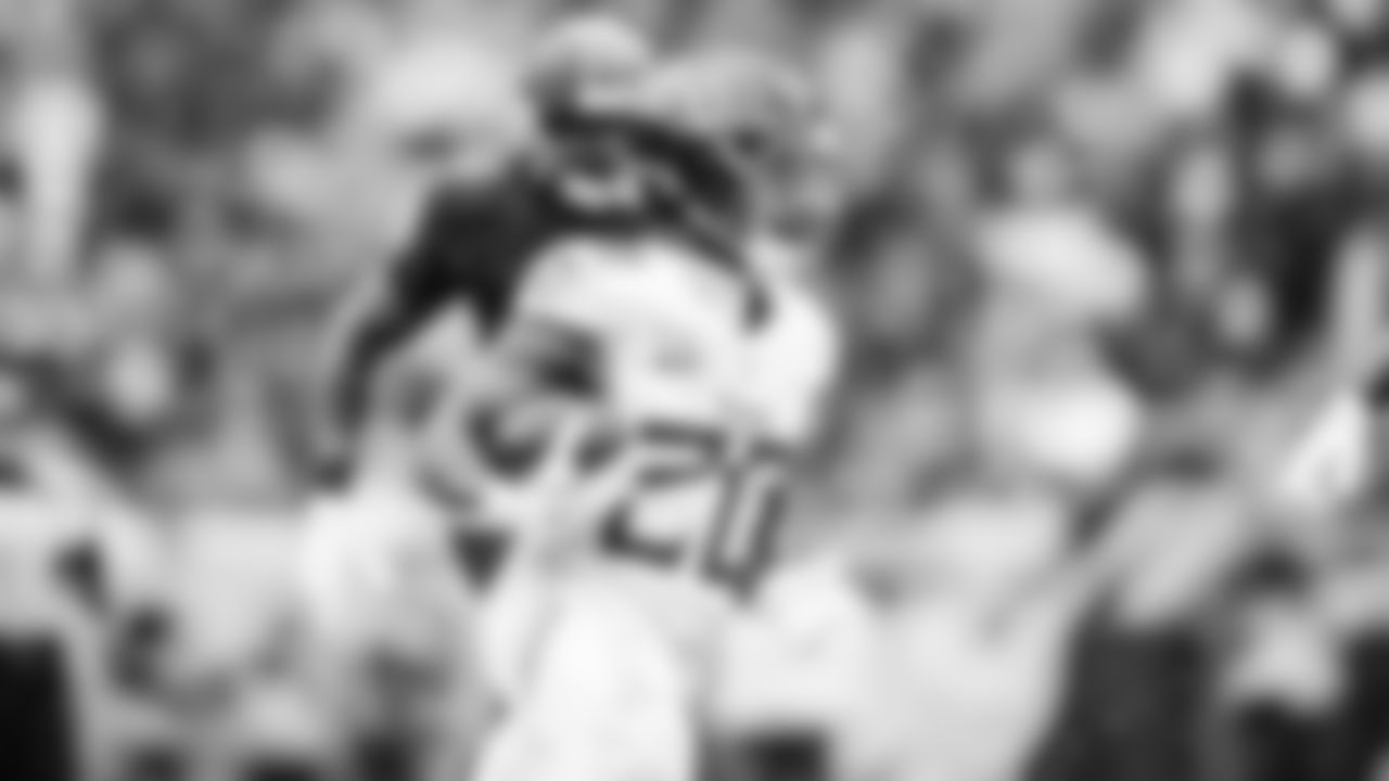 The Tennessee Titans and the Cleveland Browns compete at Huntington Bank Field on December 07, 2025 in Cleveland, OH. Photo By Jessie Rogers/Tennessee Titans