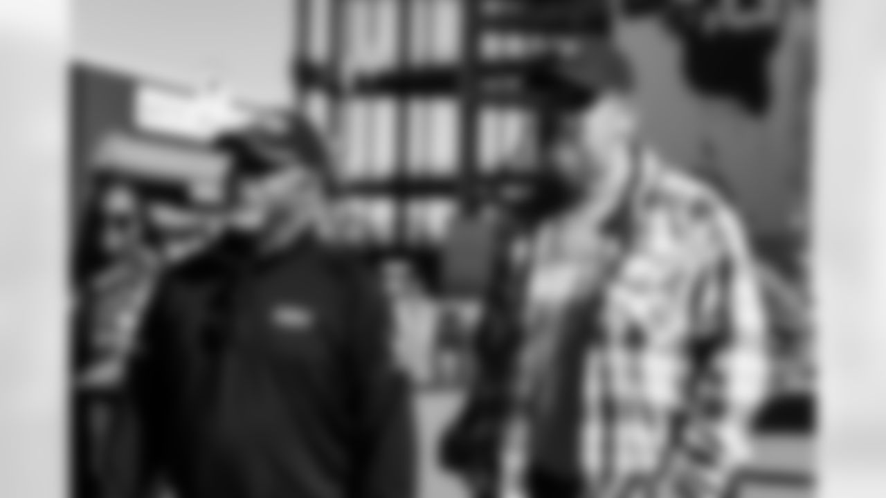 Tennessee Titans host 30 veterans from Wounded Warrior Project for a stadium tour and lunch on November 12, 2025 in Nashville, TN. Photo By Jessie Rogers/Tennessee Titans