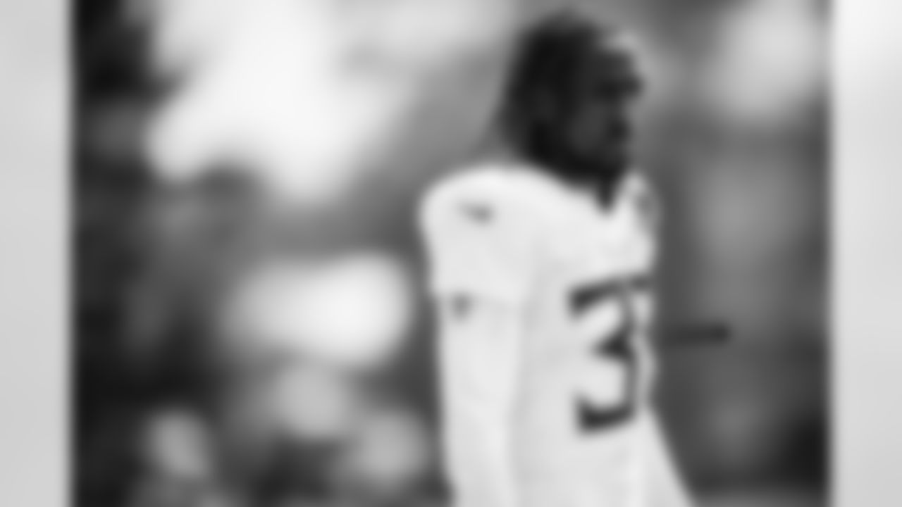 Cornerback L'Jarius Sneed #38 of the Tennessee Titans during practice at the Ascension Saint Thomas Sports Park on September 4, 2025 in Nashville, TN. Photo By Donald Page/Tennessee Titans