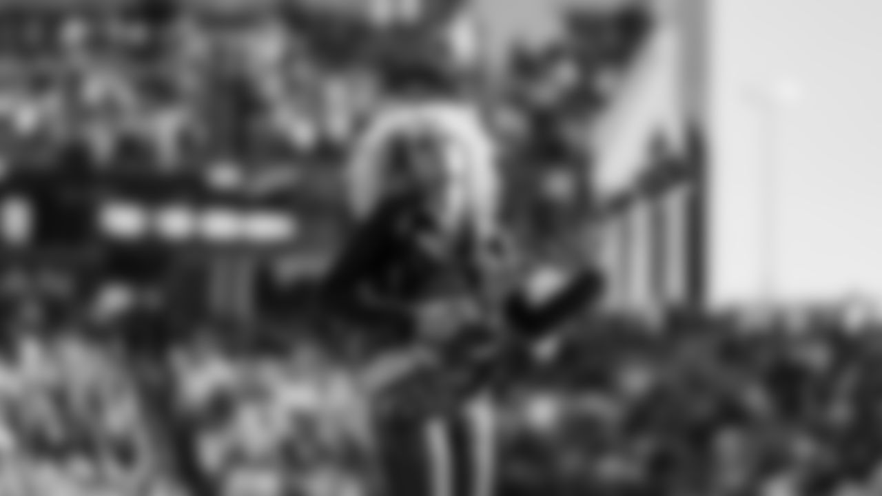 The Tennessee Titans and the Seattle Seahawks compete at Nissan Stadium on November 23, 2025 in Nashville, TN. Photo By Jessie Rogers/Tennessee Titans