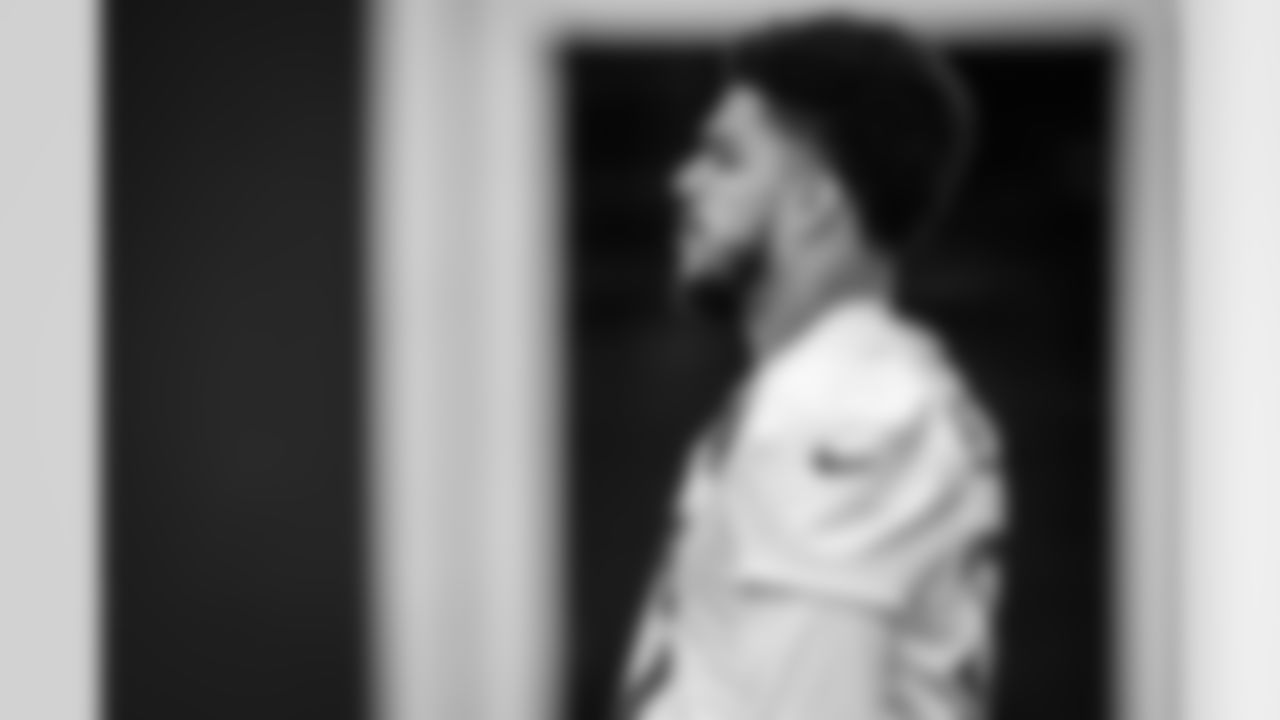 Defensive back Amani Hooker #37 of the Tennessee Titans during practice at the Ascension Saint Thomas Sports Park on November 21, 2025 in Nashville, TN. Photo By Beau Brune/Tennessee Titans