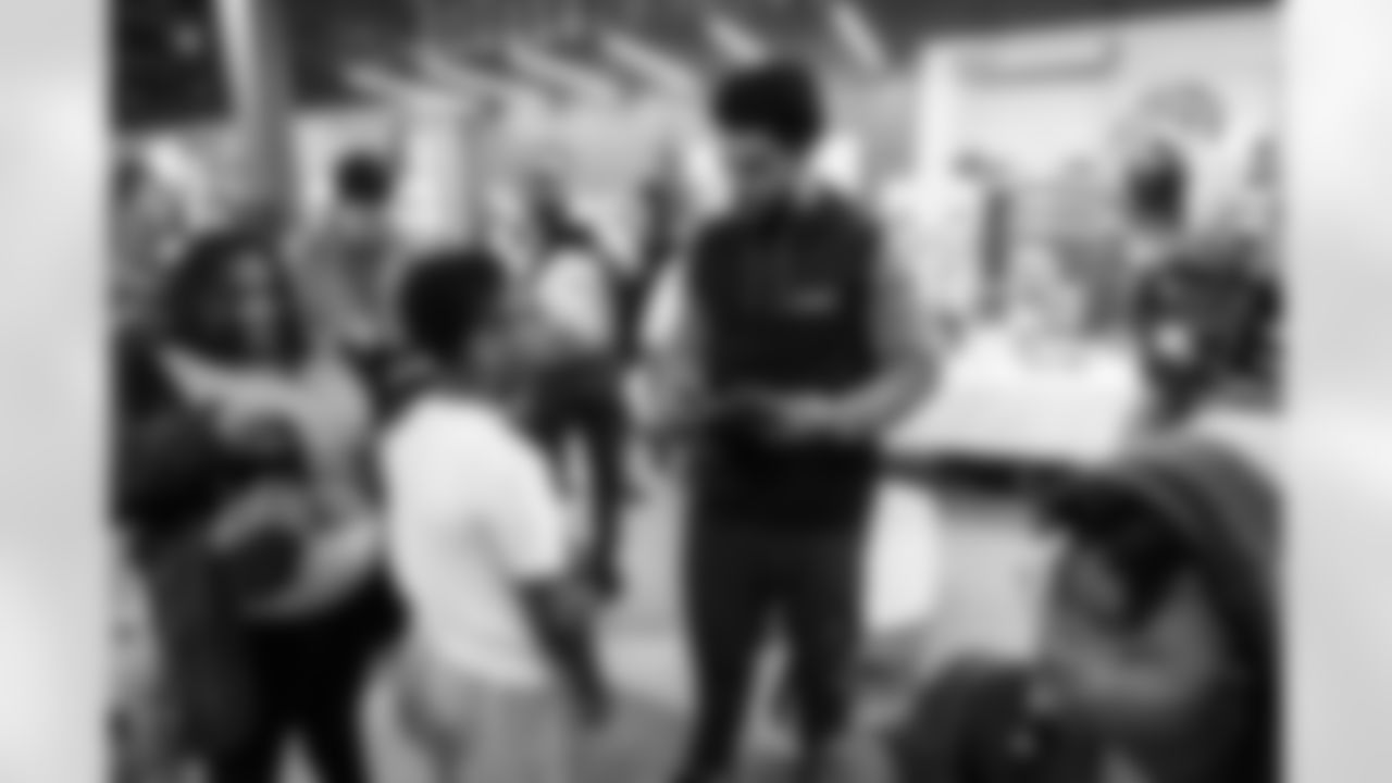 Amani Hooker Christmas Shopping Spree on December 09, 2025 in Nashville, TN. Photo By Beau Brune/Tennessee Titans