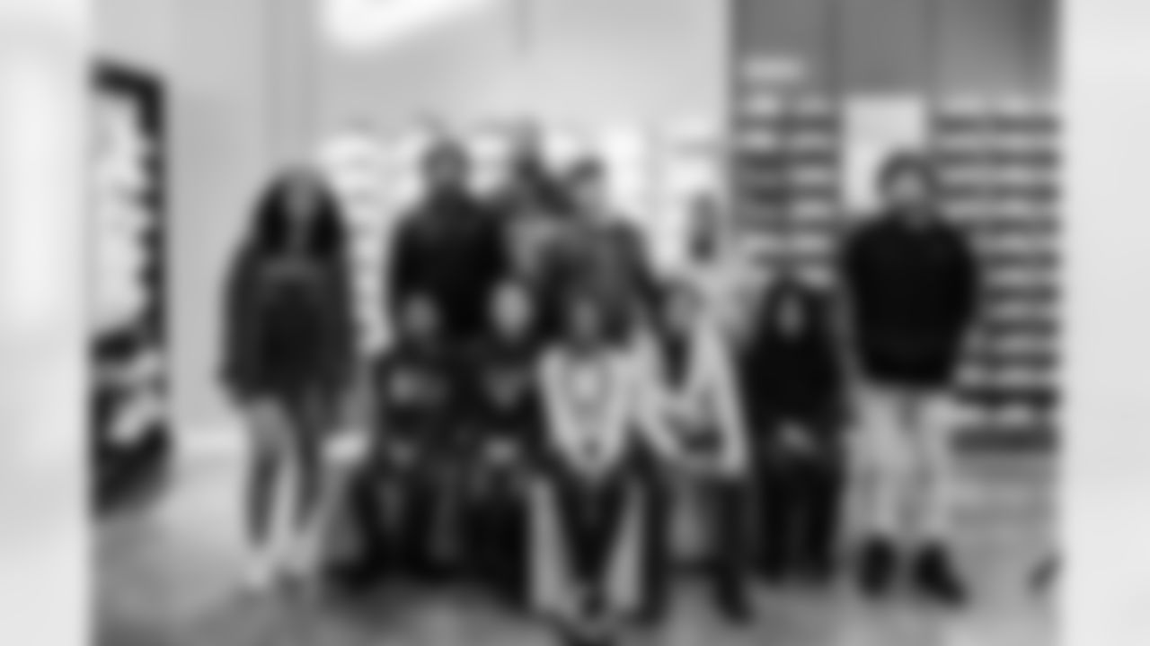 Defensive lineman Jeffery Simmons #98 of the Tennessee Titans partners with Big Brothers Big Sisters of Middle Tennessee to take 9th and 10th graders shopping at JD Sports on December 10, 2024 in Nashville, TN. Photo By Donald Page/Tennessee Titans