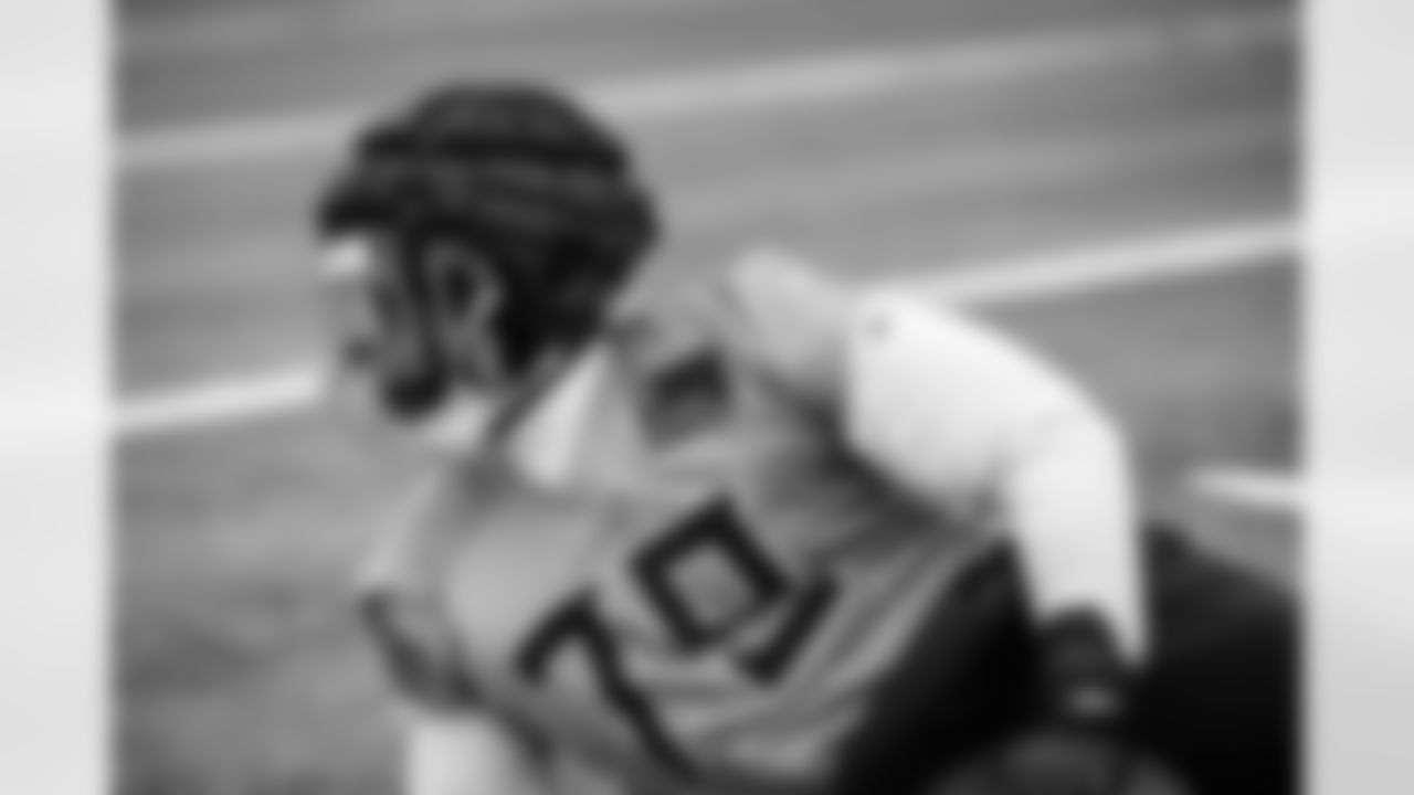 Center Lloyd Cushenberry III #79 of the Tennessee Titans during practice in the bubble at the Ascension Saint Thomas Sports Park on December 5, 2025 in Nashville, TN. Photo By Donald Page/Tennessee Titans