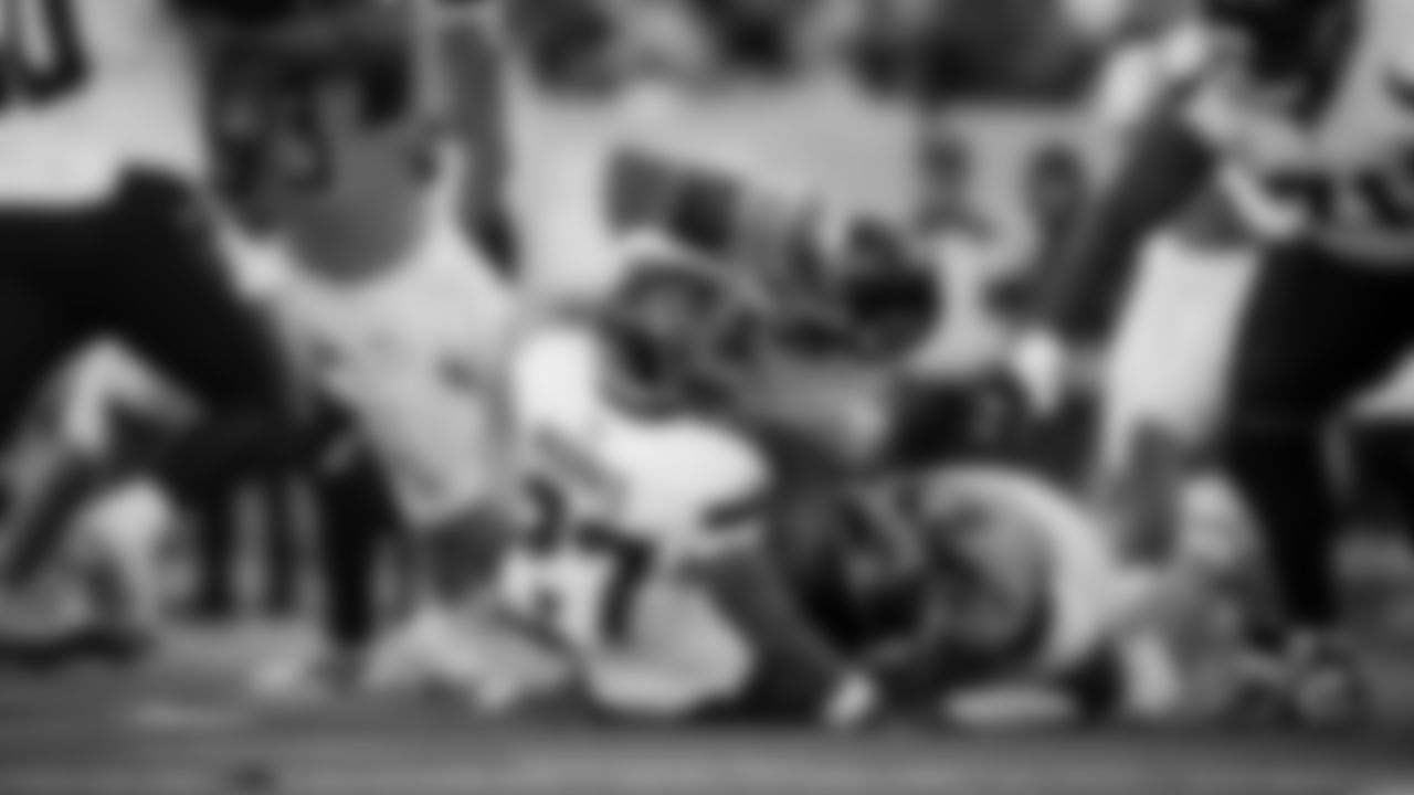 The Tennessee Titans and the Houston Texans compete at Nissan Stadium on November 16, 2025 in Nashville, TN. Photo By Jessie Rogers/Tennessee Titans